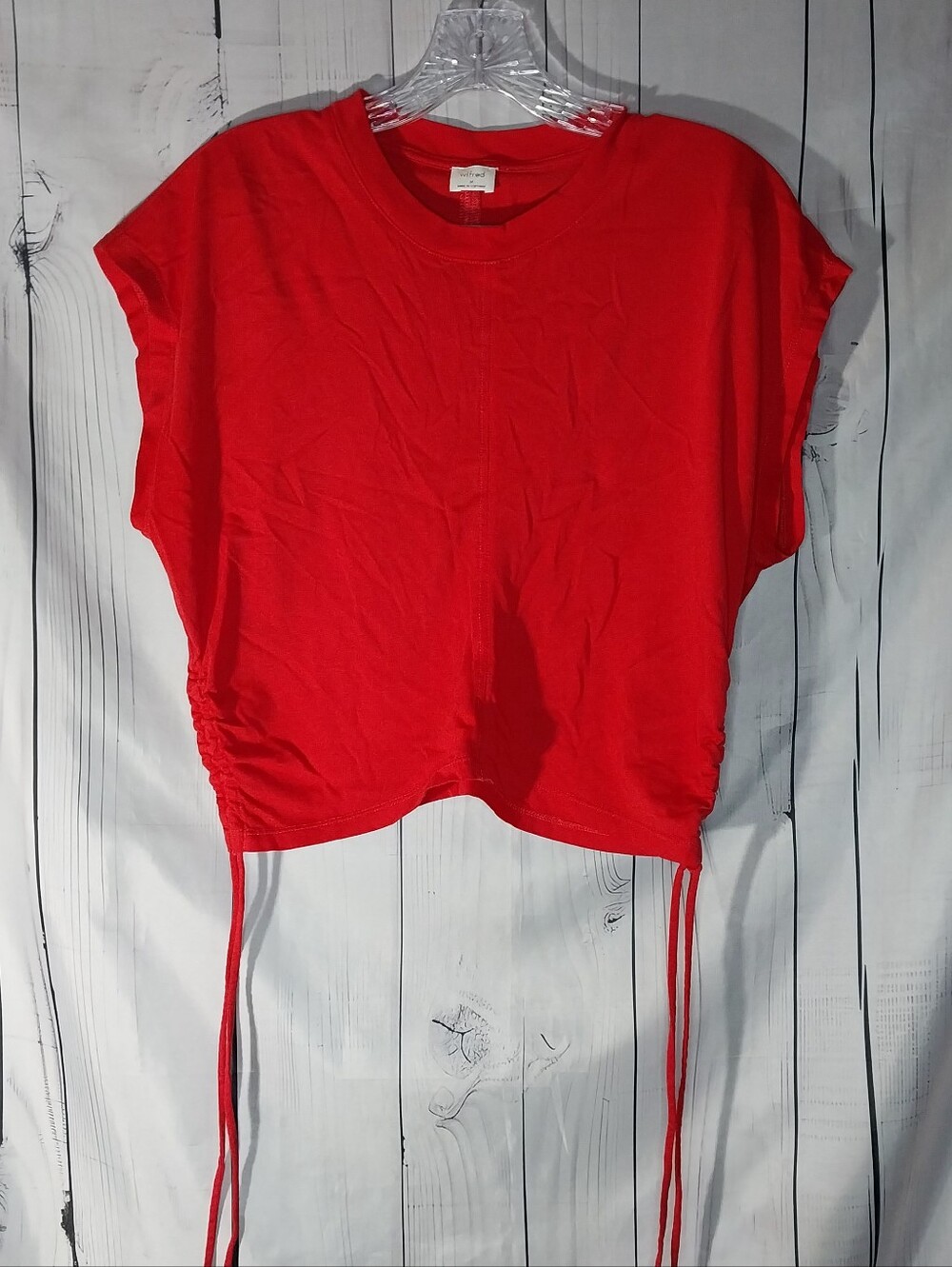Aritzia’s Wilfred Red Ruched Drawstring Crop Casual Athleisure Minimalist Tee